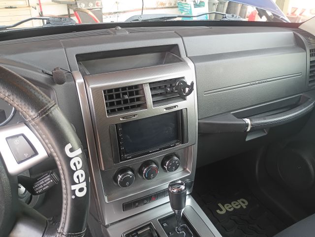 2009 LIBERTY 4X4 (5).jpg